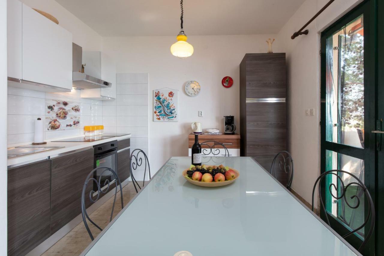 Holiday Home Barbara Trogir Exterior foto