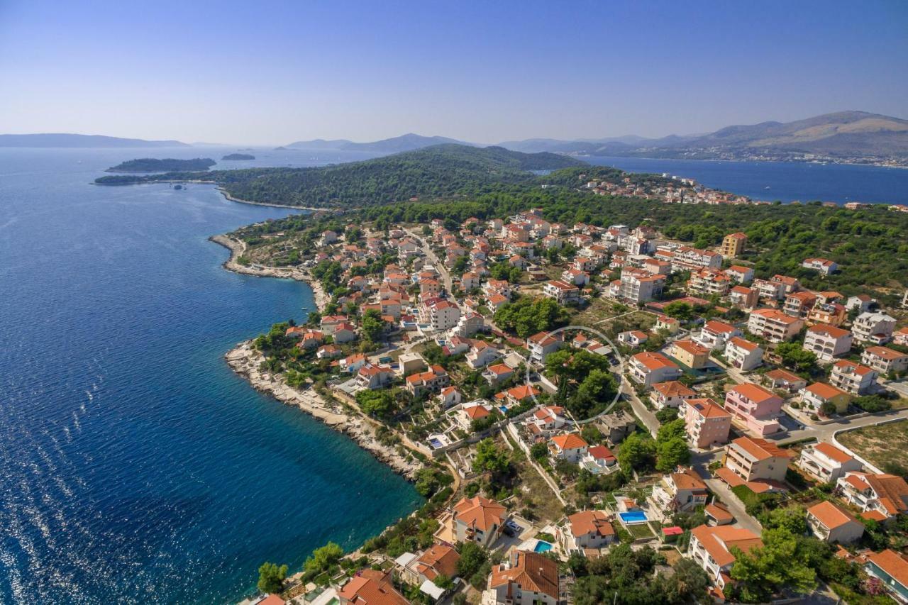Holiday Home Barbara Trogir Exterior foto